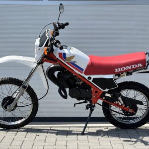 Leuke Honda MT8 als MT5 Jubileum kleurstelling