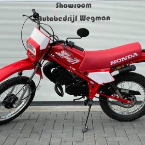 Honda MT5 AD01 (1988)