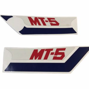 Stickerset zijkap – “MT-5” Wit/blauw/rood – model ’81-’83, R23 Tahitian Red