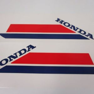 Zijkap links – Kleur: Monza Red (R110)